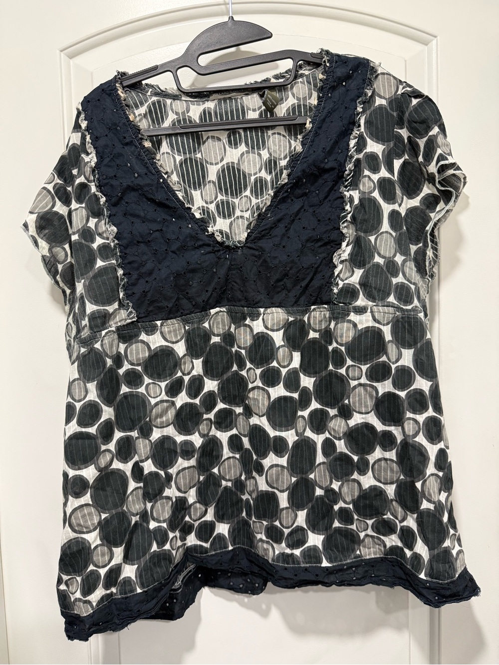 Hillard & Hanson Black and White Polka Dot V-Neck Women’s Size 2X Blouse